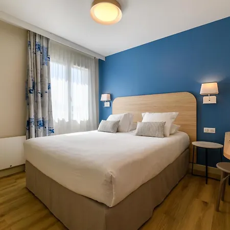 De Tourisme Amiraute Aparthotel 4*