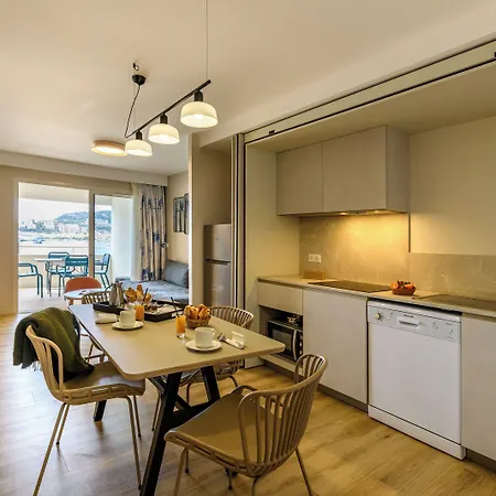 Apartmanhotel De Tourisme Amiraute