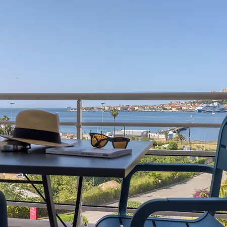 Apartmanhotel De Tourisme Amiraute