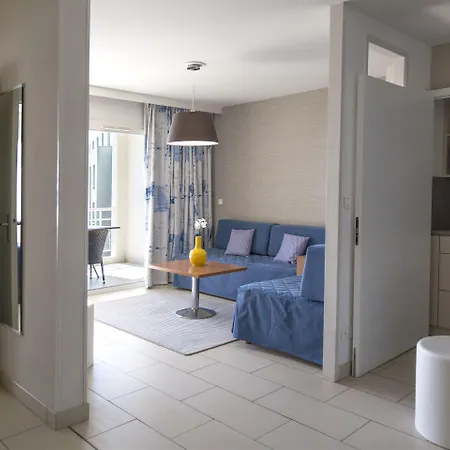 Apartmanhotel De Tourisme Amiraute