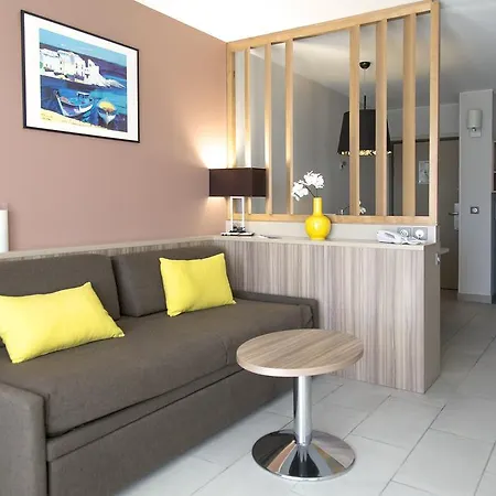 Apartmanhotel De Tourisme Amiraute