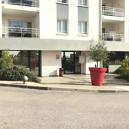 Aparthotel De Tourisme Amiraute 4*