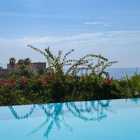 De Tourisme Amiraute Apartmanhotel