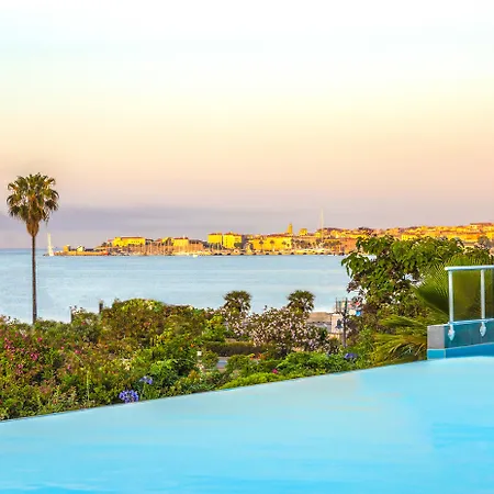 De Tourisme Amiraute Aparthotel 4*