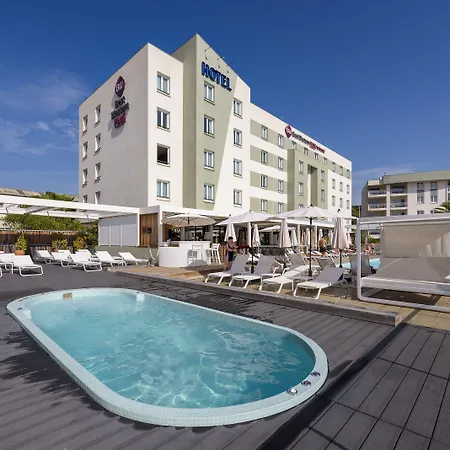 De Tourisme Amirauté Aparthotel 4*