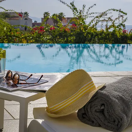De Tourisme Amirauté Aparthotel 4*